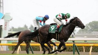 【エプソムC】レイエンダが重賞初制覇！