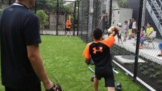 アンダーアーマーとコラボ。元プロ野球選手がコーチを務める子ども向けイベント開催