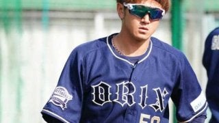 オリ・ディクソン来日7年で初セーブ！　巨人は中島の移籍後1号も接戦落とす