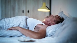 睡眠と熱中症にはどんな関係性がある？日本気象協会と寝具メーカー西川が調査