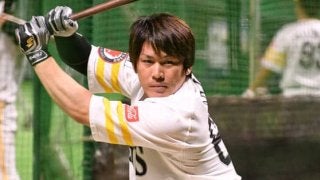 鷹が一挙6得点で逆転　甲斐が絶妙セーフティースクイズ＆福田は森福から勝ち越し満弾