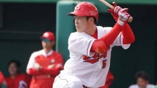 広島ドラ1小園、2失策も…3戦目で初長打＆初マルチ　6回に二塁打で反撃の狼煙