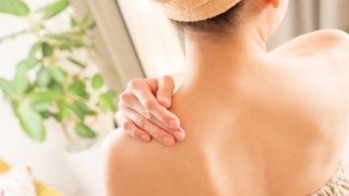 肩甲骨内側が痛い…これってどんな症状？