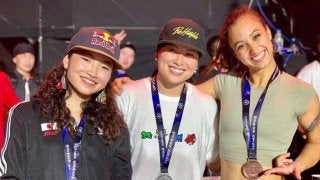 ブレイキン 世界選手権で女子個人 AMIが金メダル！男子はISSEIが銀メダルを獲得！