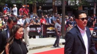 【MLB】田中将大、まい夫人と球宴レッドカーペットに登場　バーランダー＆アプトン夫妻も