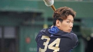 オリ吉田正、HRダービー決勝進出！　球場どよめく看板直撃弾＆4連発で圧倒