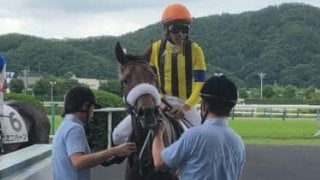 【土曜福島6R/新馬】戸崎「雰囲気のいい馬」ディープインパクト産駒のマジックキャッスルが制す