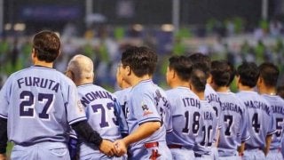 ヤクルト夢の宴の余韻が冷めやらない　ファンの涙が止まらなかった理由