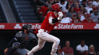 【MLB】大谷翔平、第4打席で快音　菊池雄星の前に2打席無安打も、元ハム同僚から一塁強襲安打