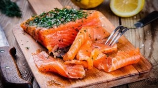 筋肉量アップにもダイエットにもおすすめのサーモンレシピ３選