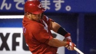 広島、西川＆鈴木＆バティスタの3発で怒涛の8連勝！　ヤクルト小川力投も連敗