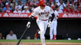 【MLB】大谷翔平、右手1本で運んだ15号ソロにファン驚愕　「クレイジーなパワー」