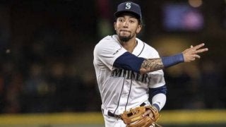 【MLB】三遊間最深部から“ノールックジャンピングスロー”　異次元美技が再生135万回超