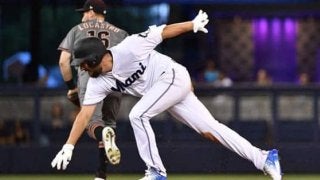 【MLB】普通の犠打で2者生還の「カオス」…あまりにも酷い守備にファン絶句「恥ずかしい」