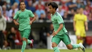 久保建英、開幕戦でトップチーム入りの可能性。ファンは過半数が支持