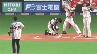 陸上・小池祐貴、背番号「9.98」で始球式　日ハム清宮に驚き「デカかったです」