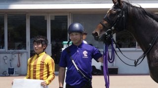 【新馬/小倉5R】松若「最後までフワフワ…」シリアスフールが人気に応える