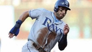 【MLB】どっちが悪い？　打者と一塁手の正面衝突にファンも物議「明らかに…」