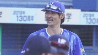 DeNA国吉、通算1000安打の石川をサプライズ祝福　ファン歓喜「タケヒロさん幸せ者」