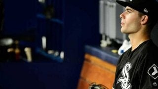 【MLB】Wソックス右腕が“ルーキーの洗礼”、勝利投手後のパシリ姿に米爆笑　「新人の仕事」