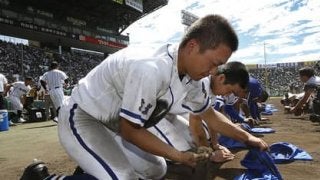 選手たちが持ち帰る「甲子園の土」は、ブレンドのこだわりがスゴイ