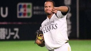 鷹、明石の2点打で首位攻防第2戦に先制　ミランダは5回2安打5四球無失点の“怪投”