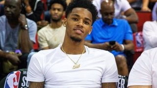 復帰に向けて準備万端、スパーズのデジャンテ・マレーがティム・ダンカンと特訓中