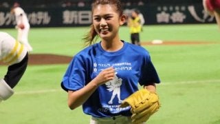 フォームも、容姿も「美しい」“野球女子”坪井ミサトさんの94キロ始球式にどよめき