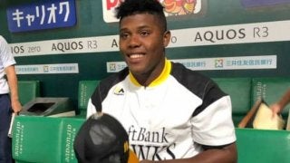 鷹、育成出身のコラスが初の1軍昇格へ　1軍に合流、デスパイネに代わって登録へ