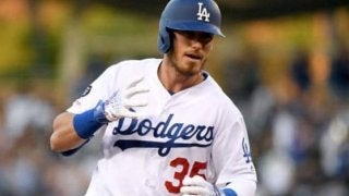 【MLB】あ、ズボン脱げちゃった…　ド軍主砲を襲ったハプニングにファン爆笑「これは最高」