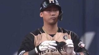 日ハム中田、京セラドーム“天井直撃”二塁打　復帰即規格外パワー