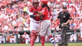【MLB】元Gマイコラス激怒で両軍総出…アウトの選手がマウンド通過の珍事件に球場騒然