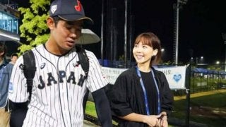 佐々木の八重歯、奥川のブルペン…ヒロドアナが届ける「見たことのない表情」