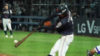 【U-18W杯】日本、延長10回タイブレークで勝ち越しに成功！　武岡が右越へ2点タイムリー