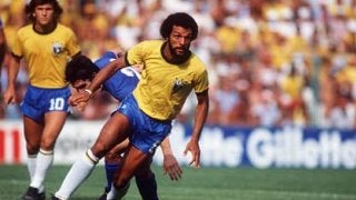 ロベカル、カフーら名サイドバックの系譜。歴代スターの共通点は