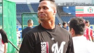 ロッテ・マーティンが来日初の1試合2発！　“相棒”の復帰心待ち「荻野さんに会いたい」