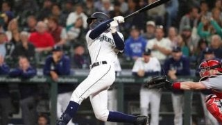 【MLB】ノーノー阻止の一打が逆転3ラン！　マ軍新人がデビュー2戦連発、城島以来3人目