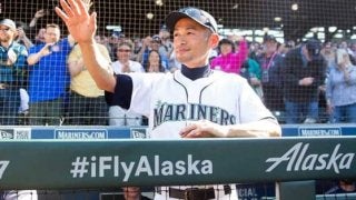 【MLB】イチロー氏が本拠地でセレモニーに出席　英語でスピーチ「サンキュー、シアトル」
