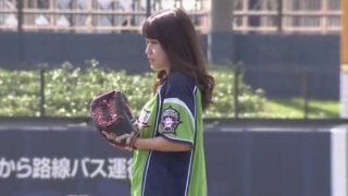 野球好き歌手・河野万理奈さんがハム対ヤクルト2軍戦で始球式　「異次元の空間でした！」