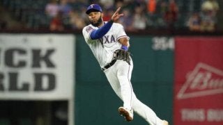 【MLB】レ軍名手の“鬼肩ジャンピングスロー”にファン歓喜　「このプレーには驚いた」