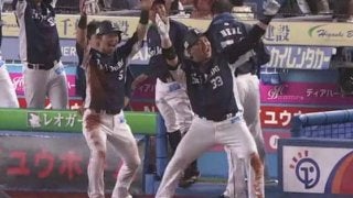 西武が21年ぶりパ・リーグ連覇！　最大8.5ゲーム差から大逆転V、23度目頂点