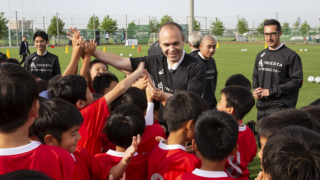 イニエスタ選手のパートナーシップを最大化する戦略。楽天におけるユニークなスポーツマーケティングとは。