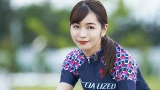 傳谷英里香、ロードバイクの正しい乗り方を学ぶ「普通の自転車と違う！」