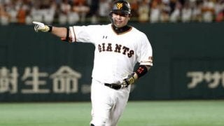 阿部慎之助は強肩強打だけじゃない。捕球技術も超一流で捕手の手本だ