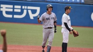 ドラフト候補・郡司裕也が同点打含む3安打の活躍！守っても2度の盗塁阻止で5投手をけん引【9/28 秋季東京六大学野球 1回戦 慶應義塾大学 vs 立教大学】