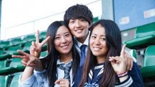 【女子プロ野球】みなみらの激レア“未公開JKショット”も公開　6選手が「制服写真撮影会」参加