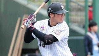 ドラ1伊志嶺が戦力外も、2選手が現役で在籍　ロッテ2010年ドラフト“同期生”は…