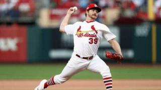 【MLB 地区S】元GマイコラスのPS初勝利で逆王手！　サヨナラ勝ちを呼ぶ10球3人斬り