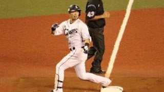 西武、外崎2点三塁打で逆転　直前に中村適時打で「勢いに乗って打てました！」