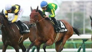 白熱の秋華賞。好相性の血を併せ持つ２頭が快走する！